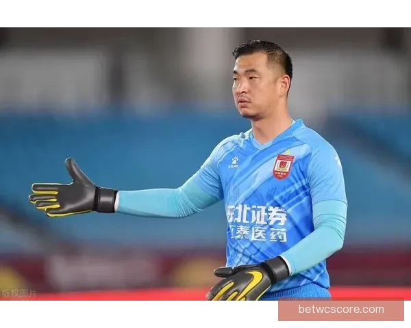 特雷-杨为新东家仅出战五场奇才宣布右股四头肌受伤暂未确定复出时间